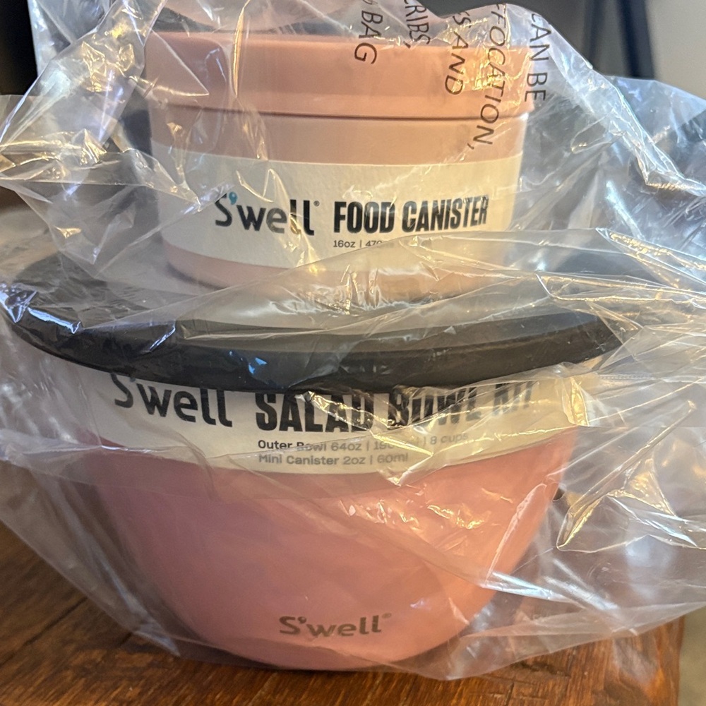S'well Pink and Black Salad Bowl and Food Canister Set